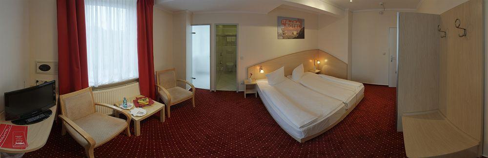Plaza Inn Hamburg Moorfleet Bagian luar foto